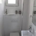 Adi Apartment