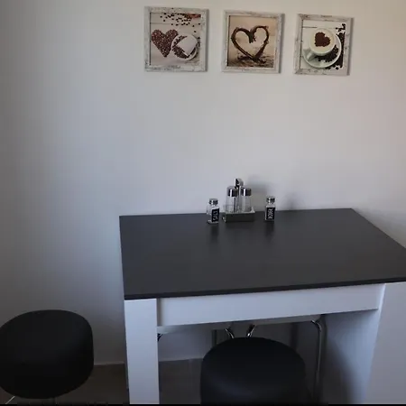Adi Apartment *