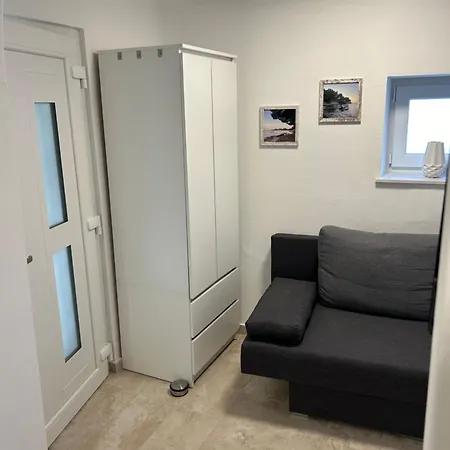 Adi Apartment