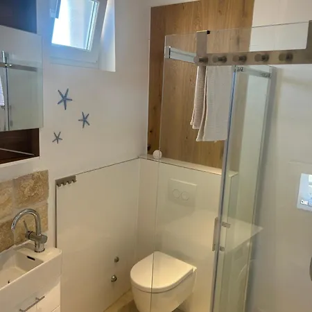 Apartment Adi Tkon