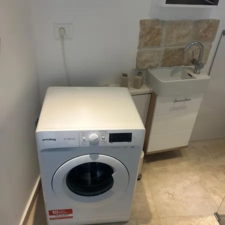 Adi